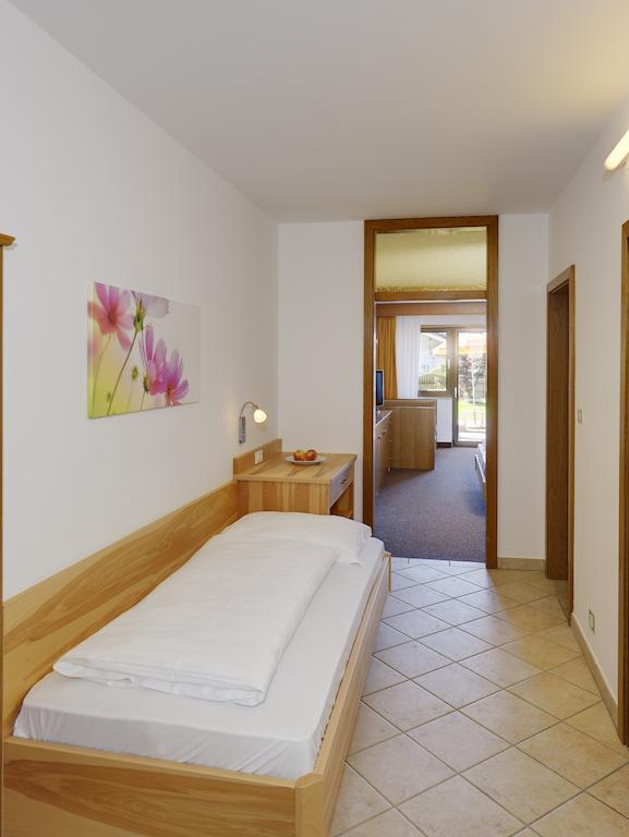 Hotel Appartement Inge Tirolo Exterior foto